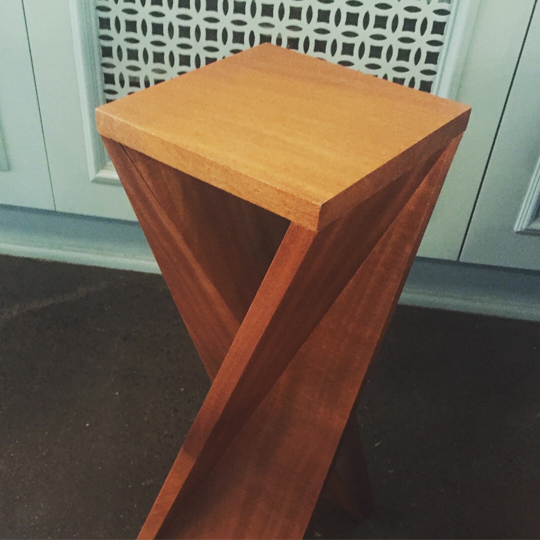 twisty table